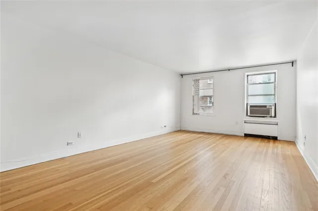 $418,000 | 72-81 113th Street, Unit 3V | Forest Hills