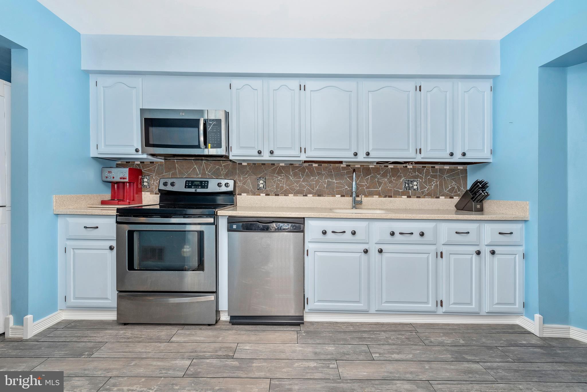 6852 Carnation Circle Frederick, MD 21703 - Photo 9 of 45