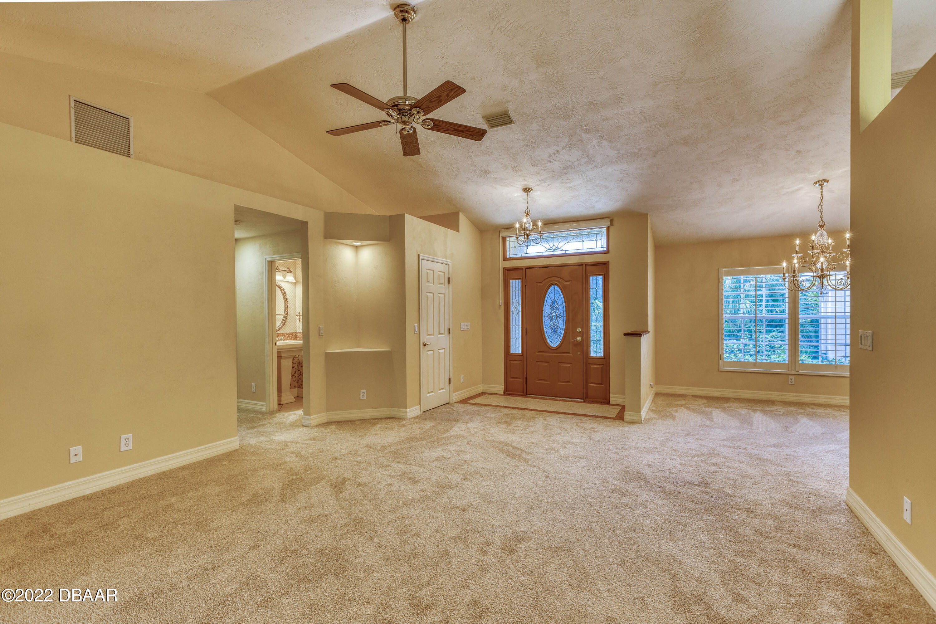 618 Renner Road Port Orange, FL 32127 - Photo 13 of 35 618Renner_livingarea4