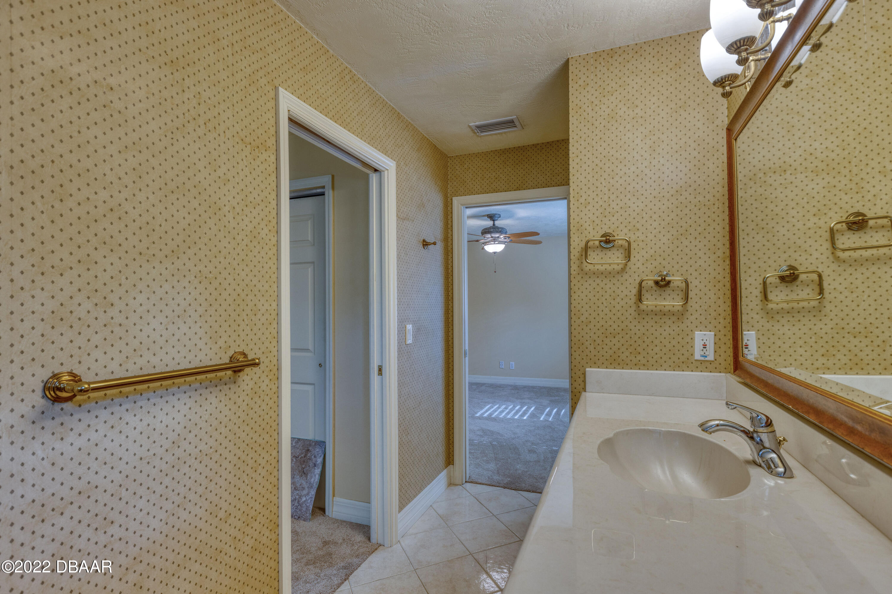 618 Renner Road Port Orange, FL 32127 - Photo 25 of 35 618Renner_bath2.2