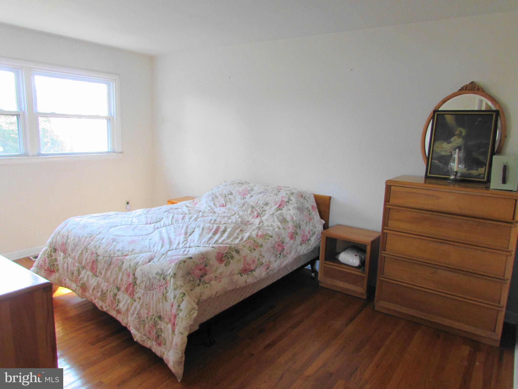 1048 Surrey Road Philadelphia, PA 19115 - Photo 11 of 20