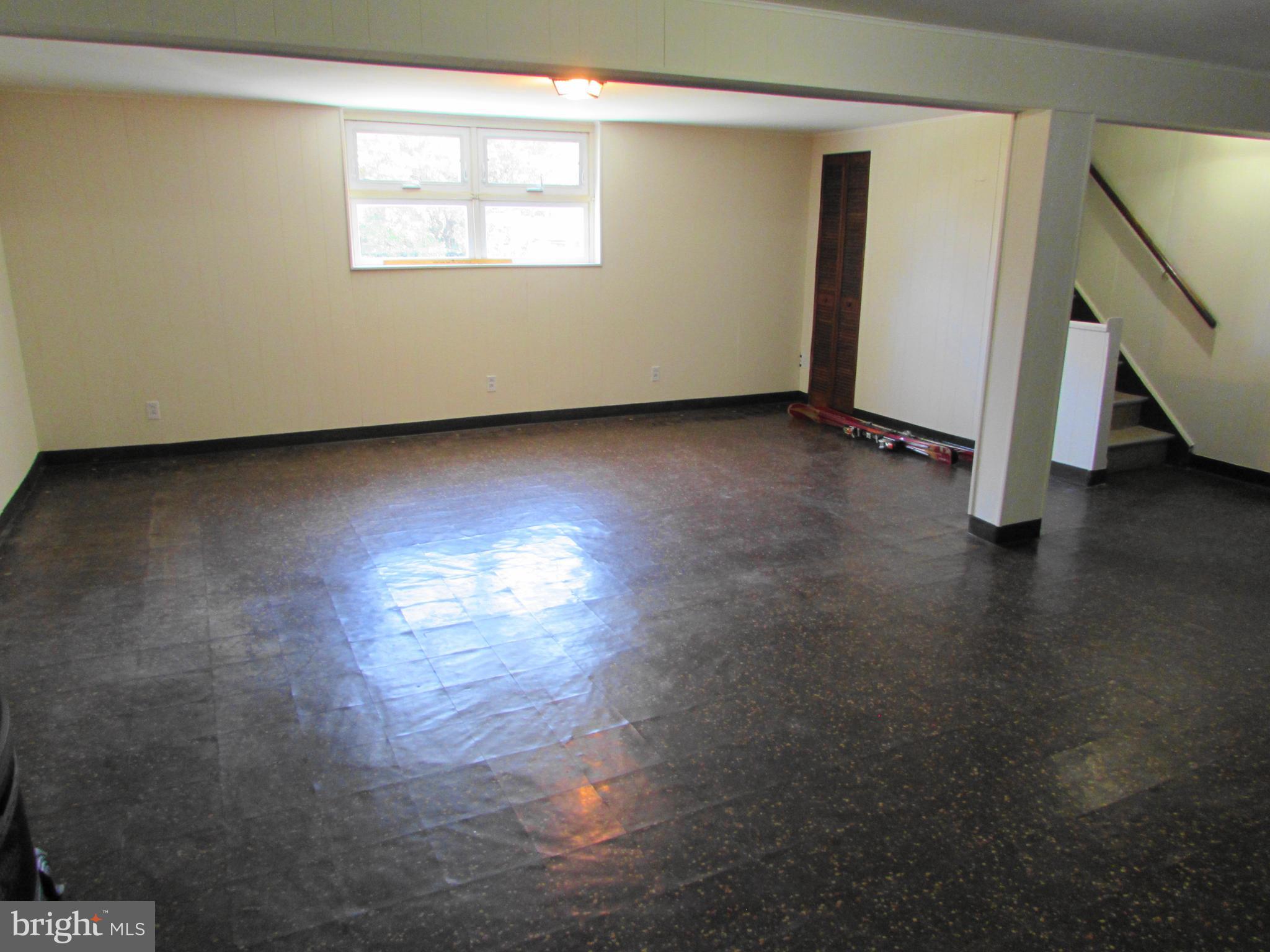 1048 Surrey Road Philadelphia, PA 19115 - Photo 14 of 20