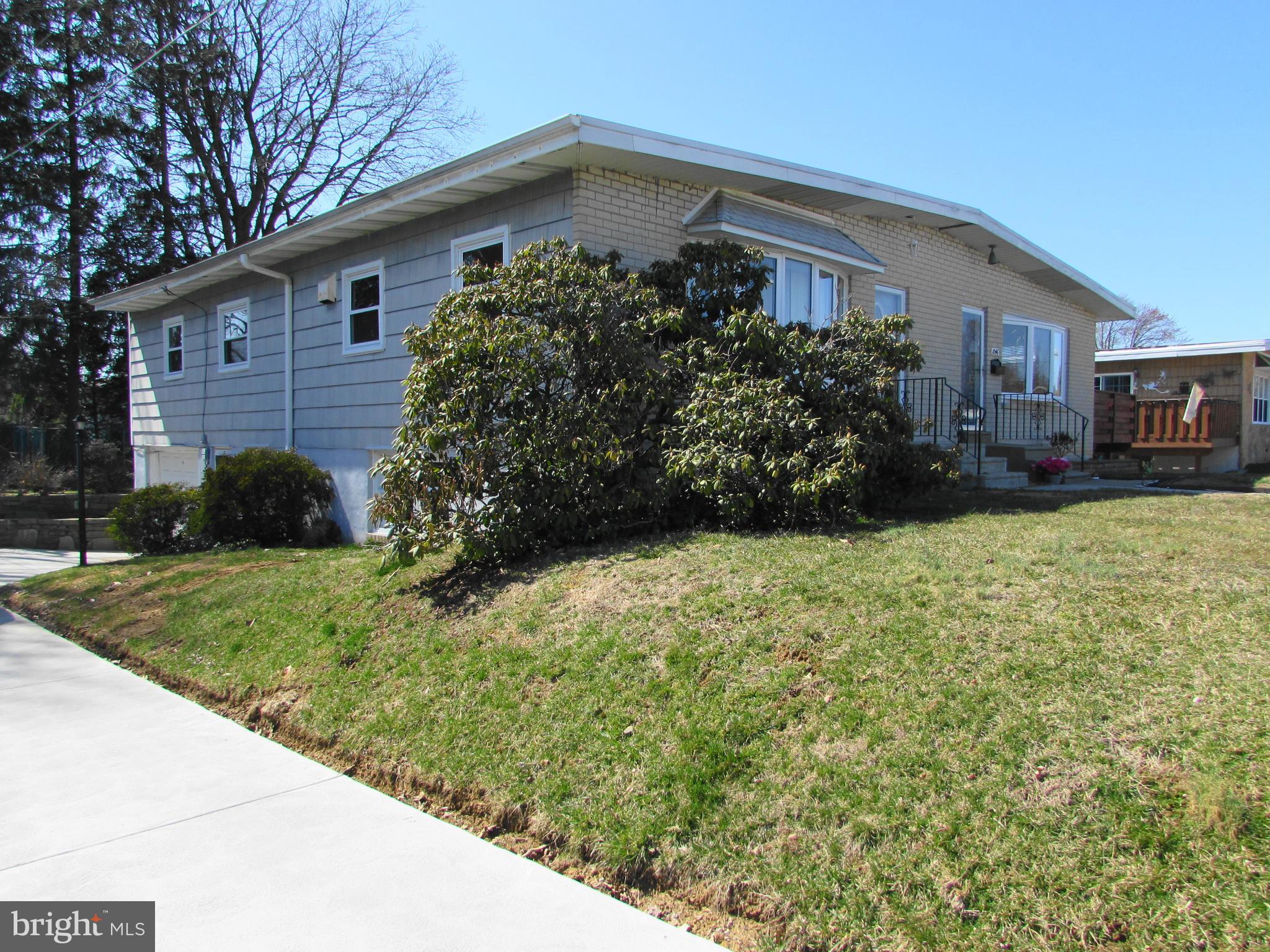 1048 Surrey Road Philadelphia, PA 19115 - Photo 18 of 20