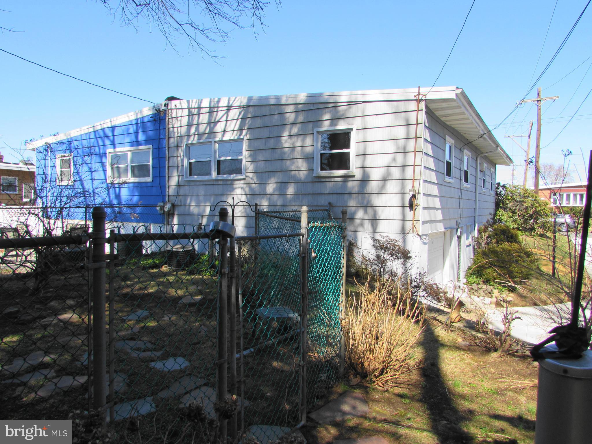 1048 Surrey Road Philadelphia, PA 19115 - Photo 19 of 20