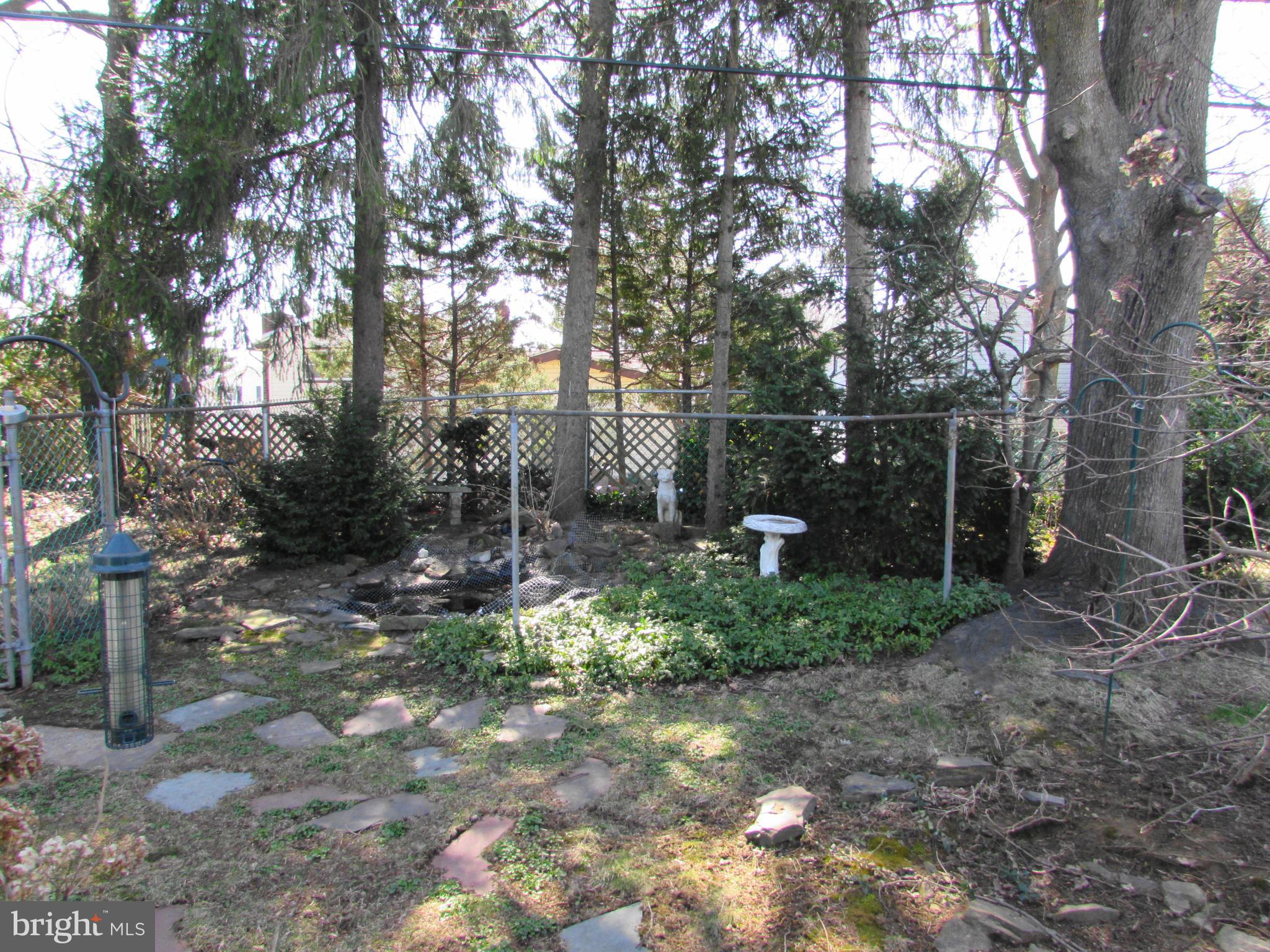 1048 Surrey Road Philadelphia, PA 19115 - Photo 20 of 20