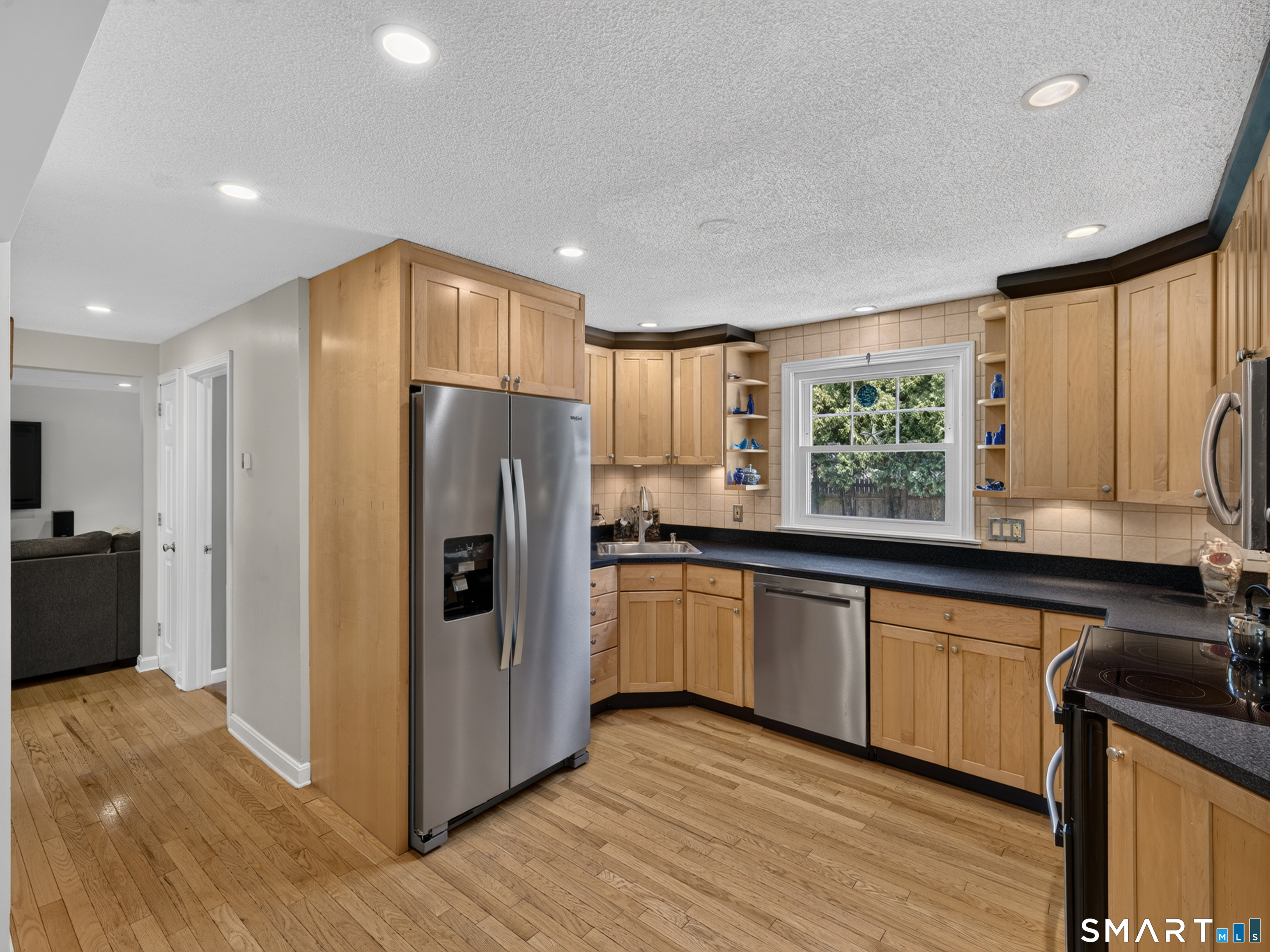 15 Winston Road East Lyme, CT 06333 - Photo 12 of 39