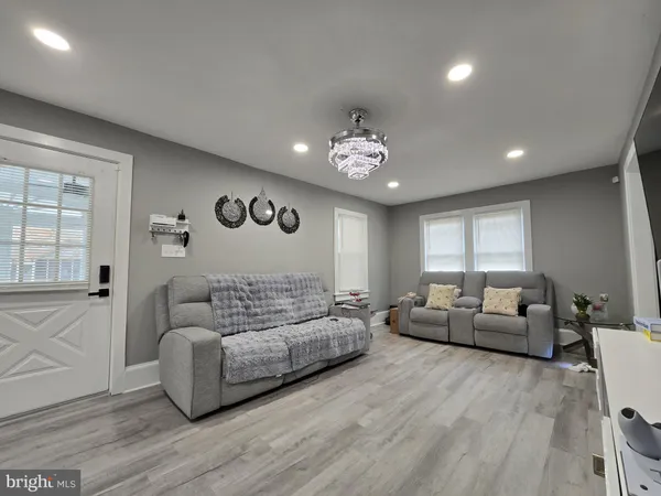 $3,000 | 530 Walnut Avenue, Laurel Springs, NJ 08021