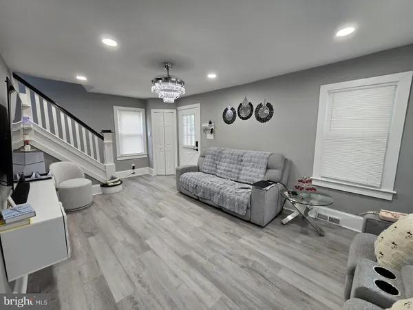 $3,000 | 530 Walnut Avenue, Laurel Springs, NJ 08021