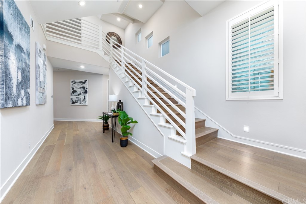 56 Swift Irvine, CA 92618 - Photo 34 of 43 a view of entryway and hall with wooden floor