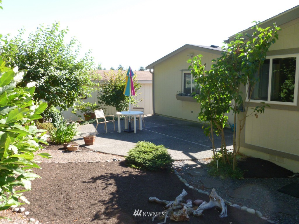 23717 7th Place West Bothell, WA 98021 - Photo 2 of 16