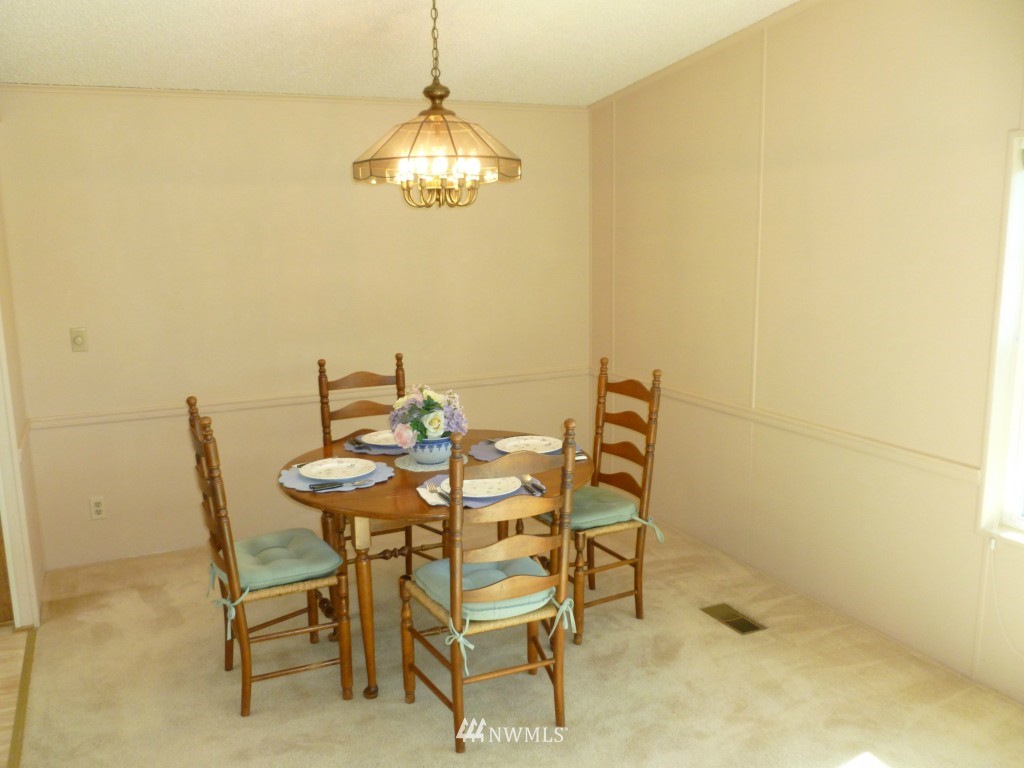 23717 7th Place West Bothell, WA 98021 - Photo 7 of 16