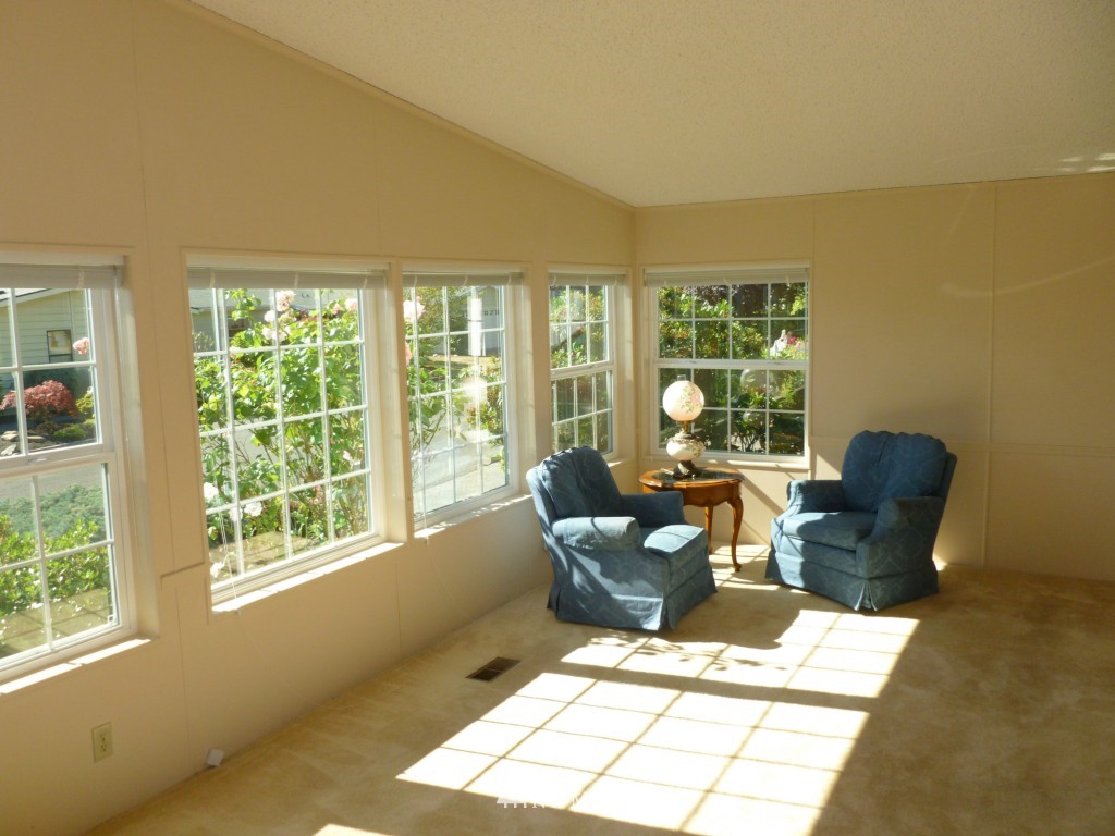 23717 7th Place West Bothell, WA 98021 - Photo 8 of 16