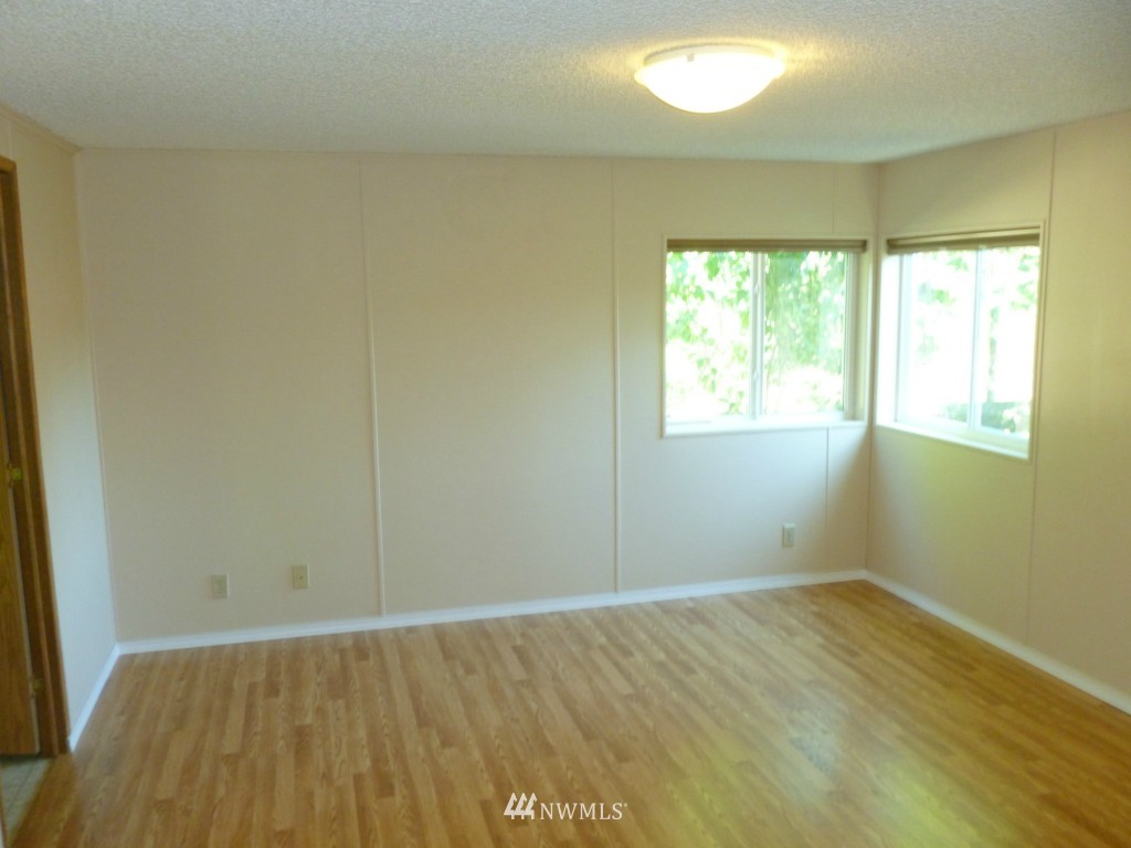23717 7th Place West Bothell, WA 98021 - Photo 10 of 16