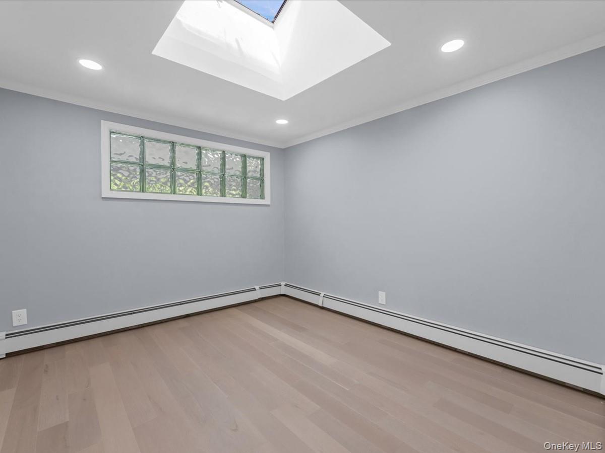 19 Ridge Drive East Roslyn, NY 11576 - Photo 23 of 33