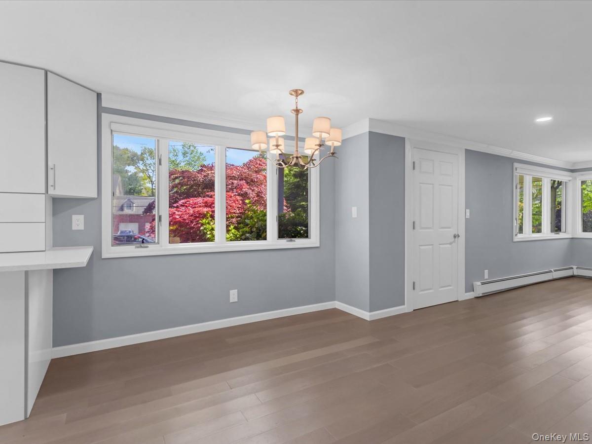 19 Ridge Drive East Roslyn, NY 11576 - Photo 8 of 33