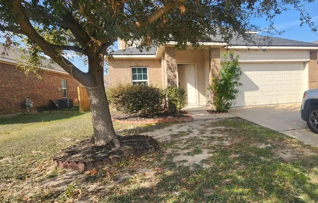 $2,250 | 11211 Riata Canyon Drive, Cypress, TX 77433