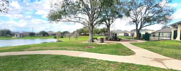 $2,200 | 11211 Riata Canyon Drive, Cypress, TX 77433