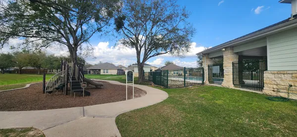 $2,200 | 11211 Riata Canyon Drive, Cypress, TX 77433