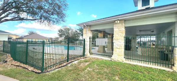 $2,200 | 11211 Riata Canyon Drive, Cypress, TX 77433