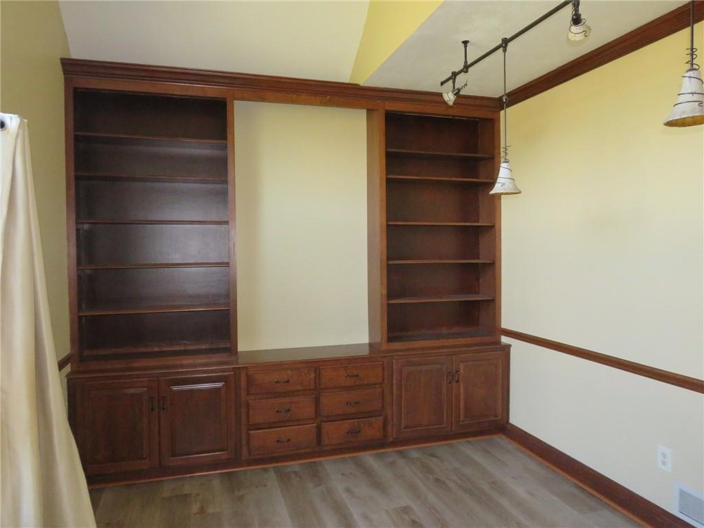 304 Scenic Ridge Court Mars, PA 16046 - Photo 8 of 49 a room with closet