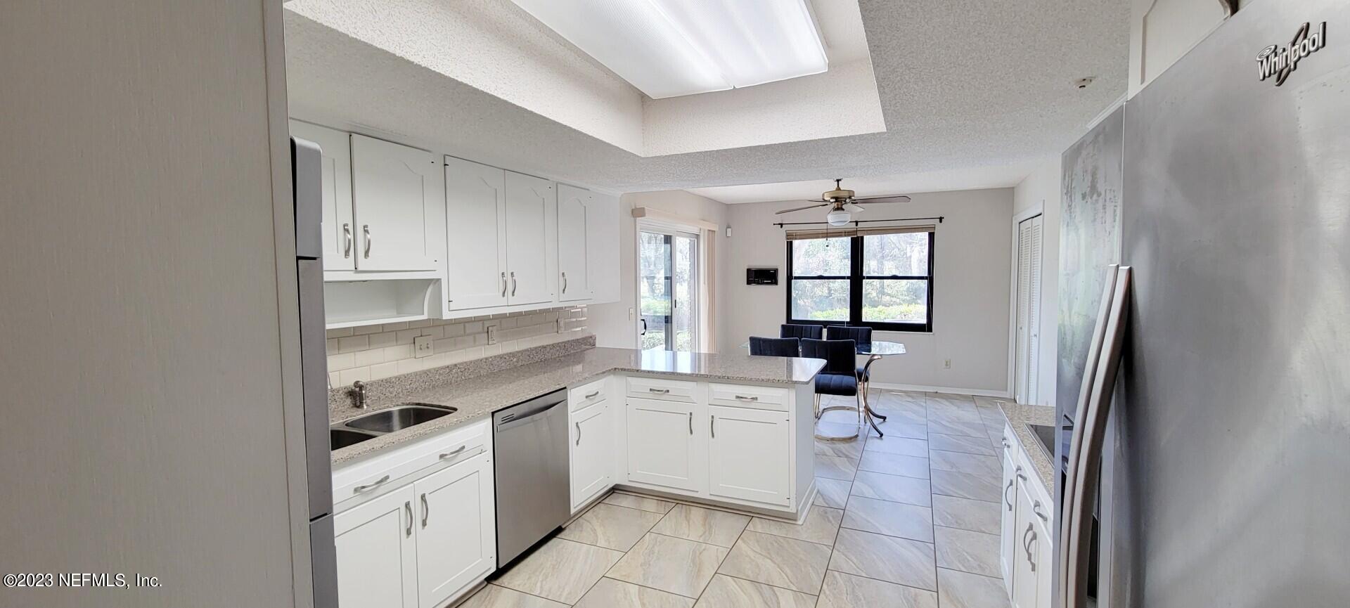 4251 Monument Road, Unit 401 Jacksonville, FL 32225 - Photo 11 of 33 Kitchen3