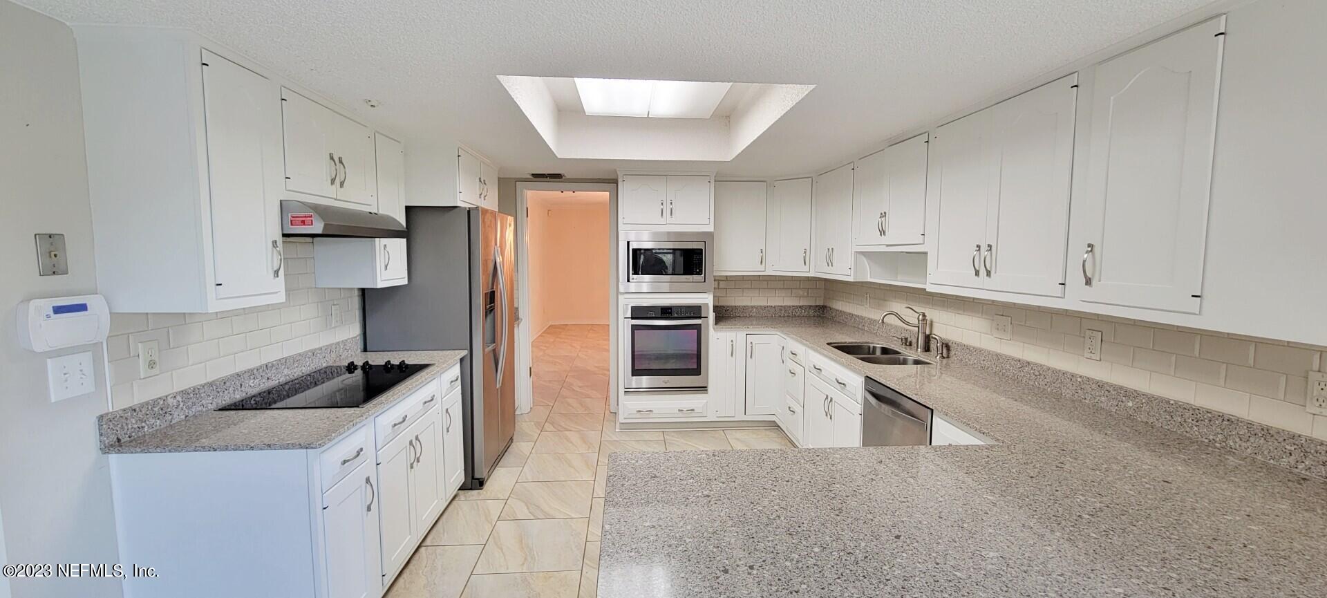 4251 Monument Road, Unit 401 Jacksonville, FL 32225 - Photo 13 of 33 Kitchen