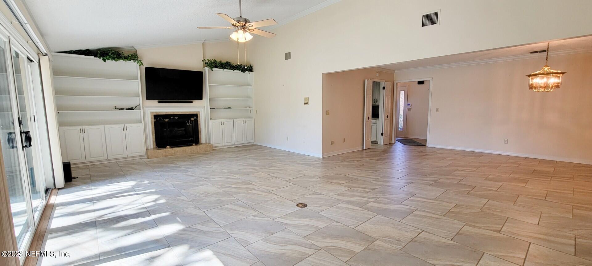 4251 Monument Road, Unit 401 Jacksonville, FL 32225 - Photo 8 of 33 Dining Family Room2