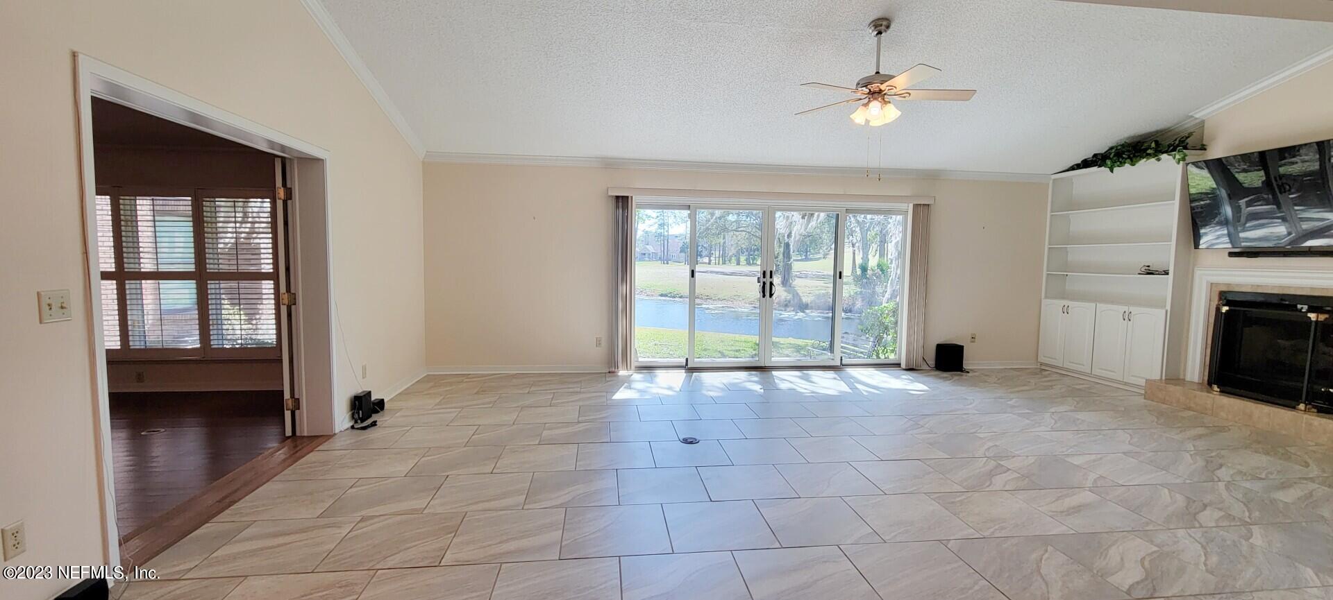 4251 Monument Road, Unit 401 Jacksonville, FL 32225 - Photo 9 of 33 Family Room2