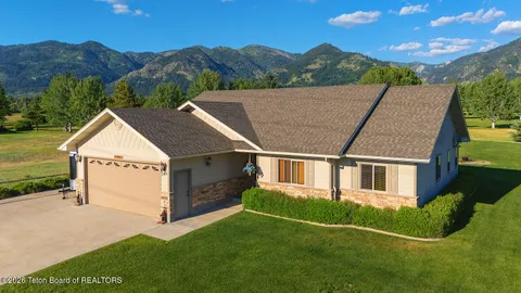 $589,000 | 345 Country Club Way, Thayne, WY 83127