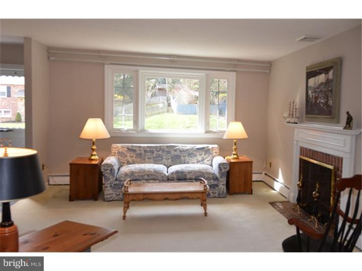 323 Spencer Road Devon, PA 19333 - Photo 6 of 18 Living Room