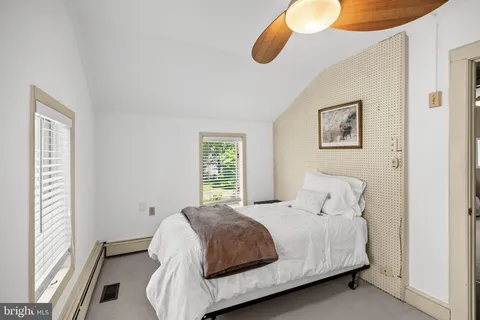 $500,000 | 625 Delanco Road, Edgewater Park, NJ 08010