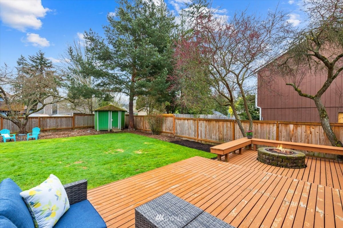1723 225th Street Southeast Bothell, WA 98021 - Photo 27 of 40 a view of deck with patio