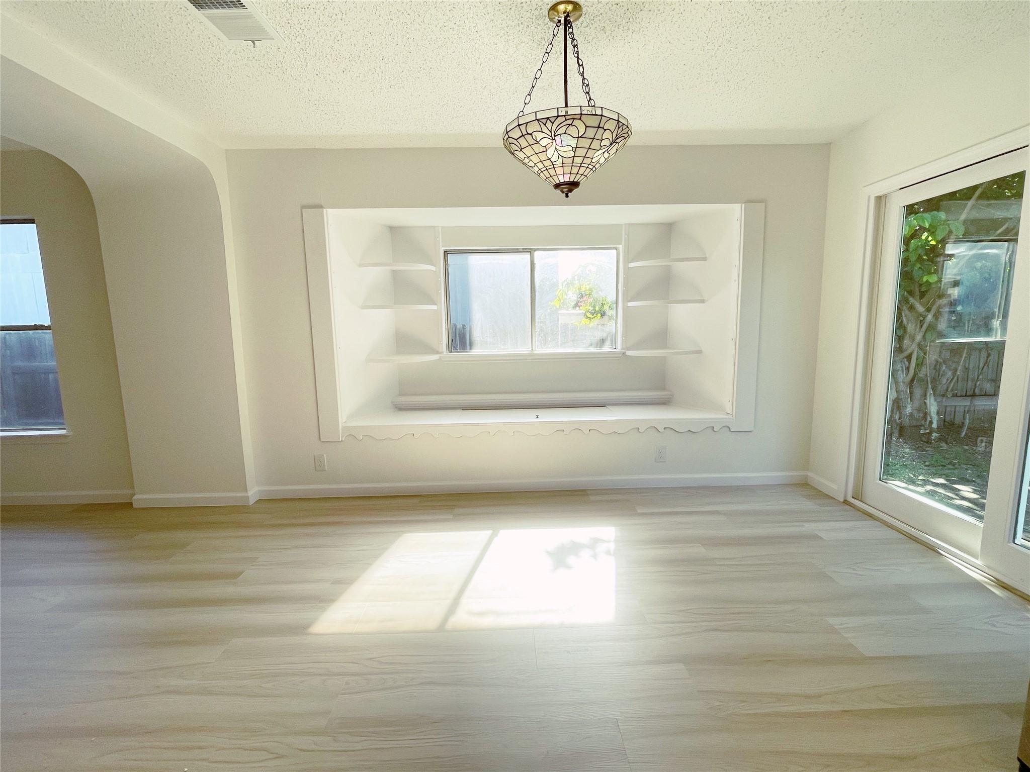 1103 Pike Path Round Rock, TX 78665 - Photo 11 of 36 A welcoming atmosphere that beckons you to gather and share memorable meals with loved ones.