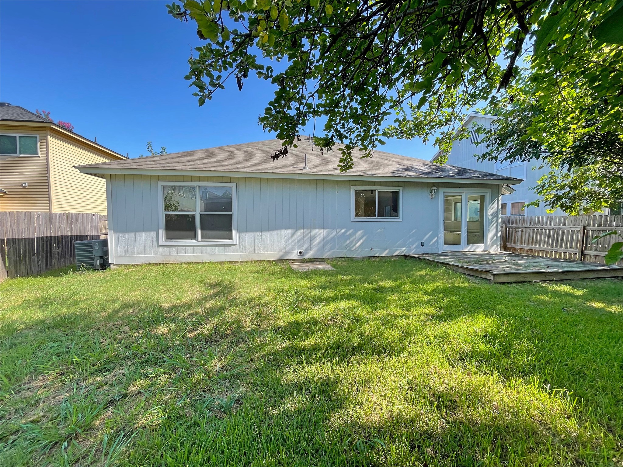 1103 Pike Path Round Rock, TX 78665 - Photo 33 of 36 The shade from a majestic tree provides cool relief on hot Texas days.