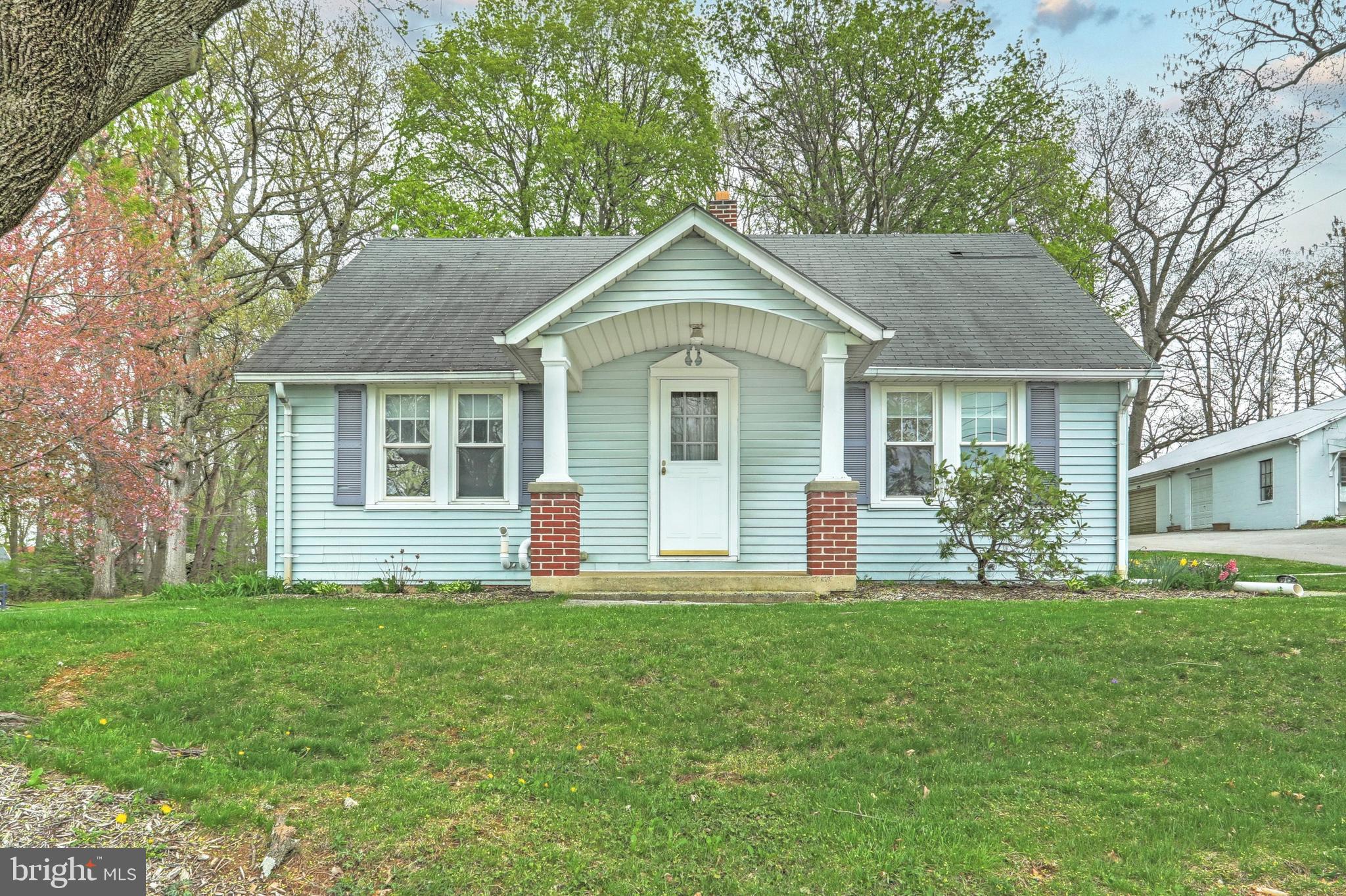 2528 Pine Grove Road York, PA 17403 - Photo 1 of 29 Gallery Image 1