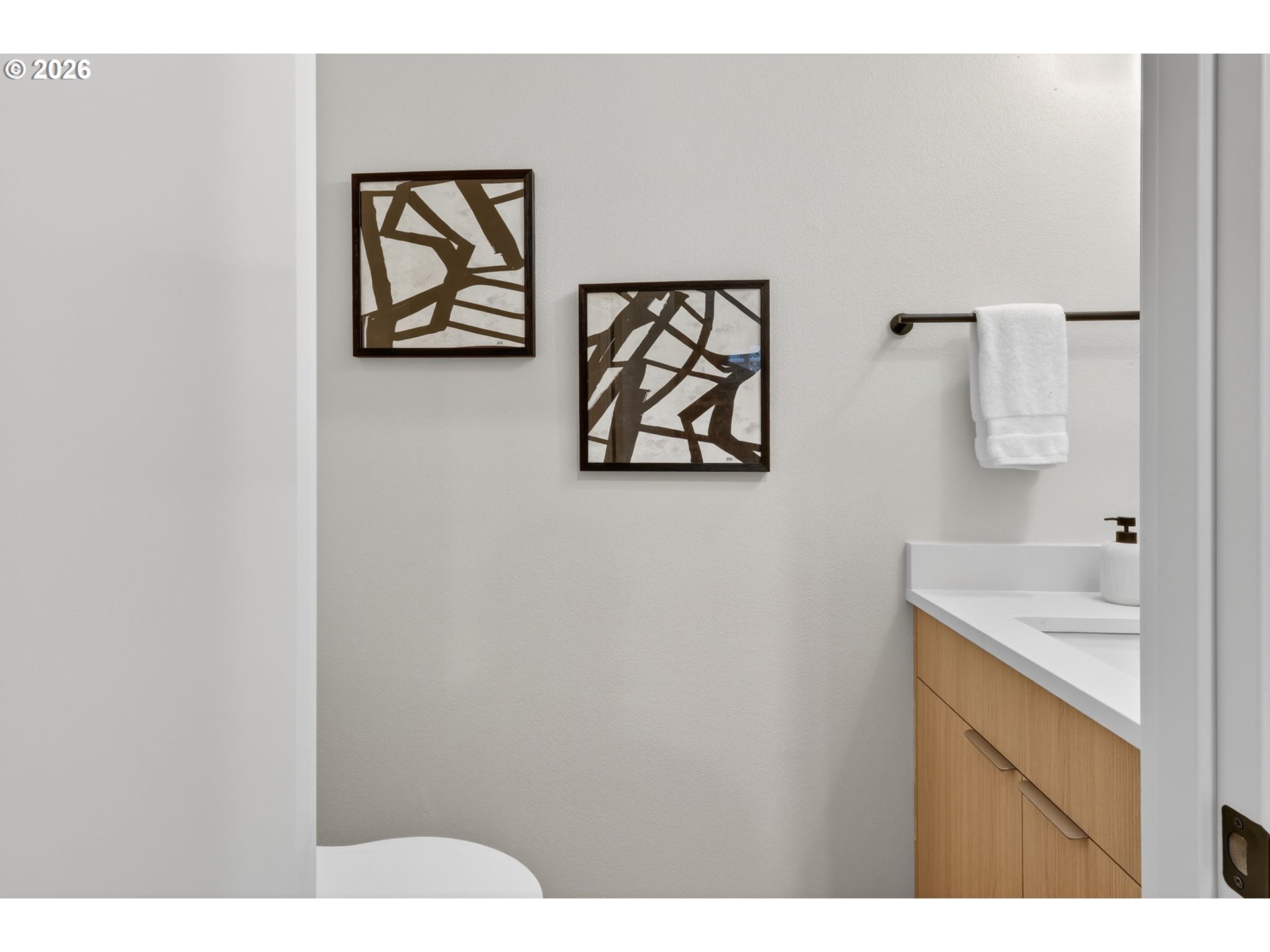 41976 Northeast 66th Avenue Portland, OR 97218 - Photo 13 of 28