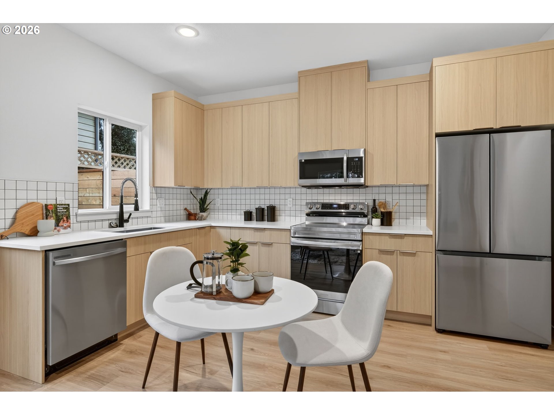 41976 Northeast 66th Avenue Portland, OR 97218 - Photo 8 of 28