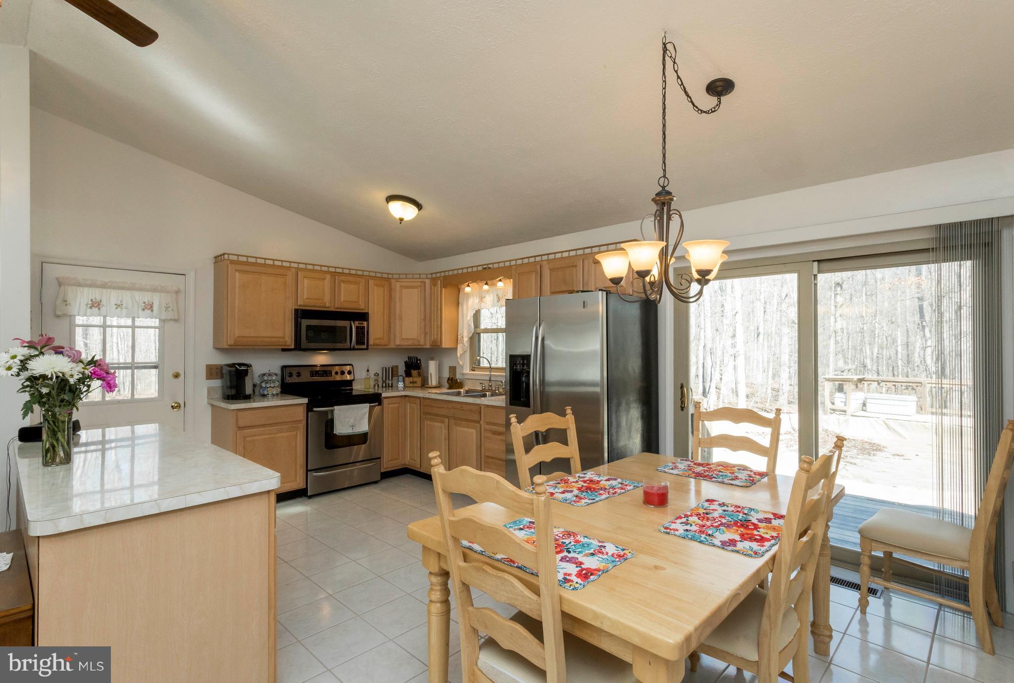 14109 Goldvein Road Goldvein, VA 22720 - Photo 6 of 23 Kitchen and dining area!