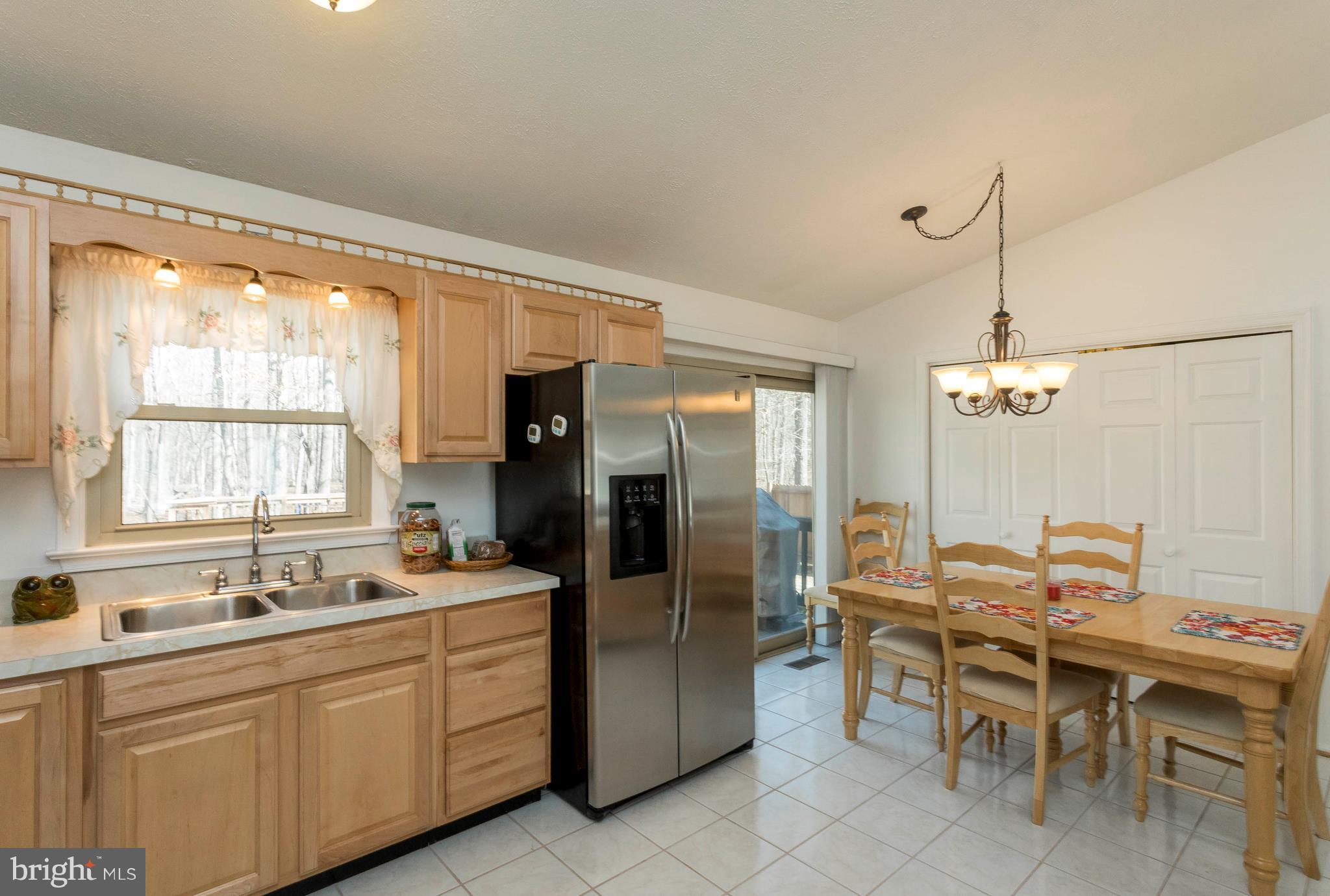 14109 Goldvein Road Goldvein, VA 22720 - Photo 7 of 23 Warm and inviting kitchen