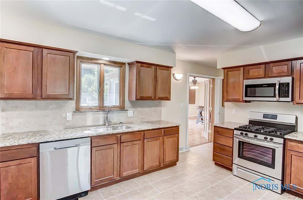 4359 South Eber Road Monclova, OH 43542 - Photo 8 of 32 Gallery Image 8