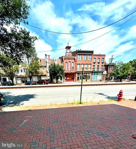 $325,000 | 20-22 East Broad Street, Burlington, NJ 08016