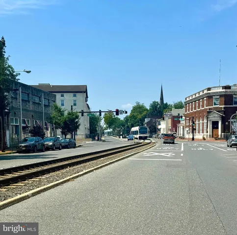 $325,000 | 20-22 East Broad Street, Burlington, NJ 08016