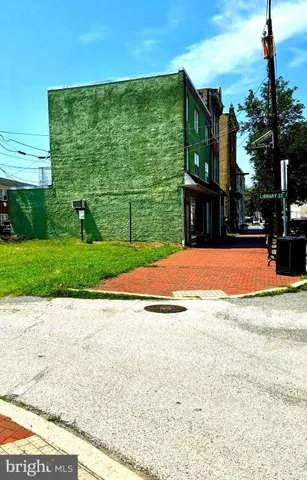 $325,000 | 20-22 East Broad Street, Burlington, NJ 08016