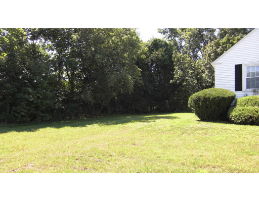 4 Apple Tree Road Tewksbury, MA 01876 - Photo 12 of 12 Gallery Image 12