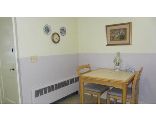 4 Apple Tree Road Tewksbury, MA 01876 - Photo 5 of 12 Gallery Image 5