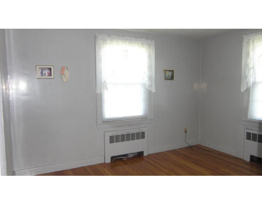 4 Apple Tree Road Tewksbury, MA 01876 - Photo 8 of 12 Gallery Image 8