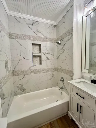 $2,100 | 101 Central Avenue, Pensacola, FL 32507