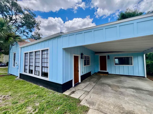 $2,100 | 101 Central Avenue, Pensacola, FL 32507