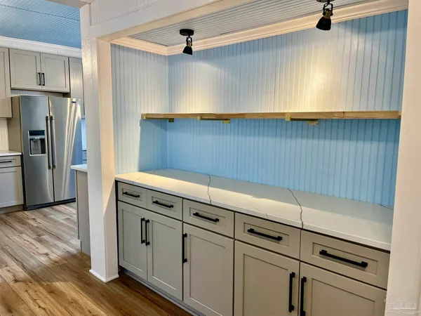 $2,100 | 101 Central Avenue, Pensacola, FL 32507