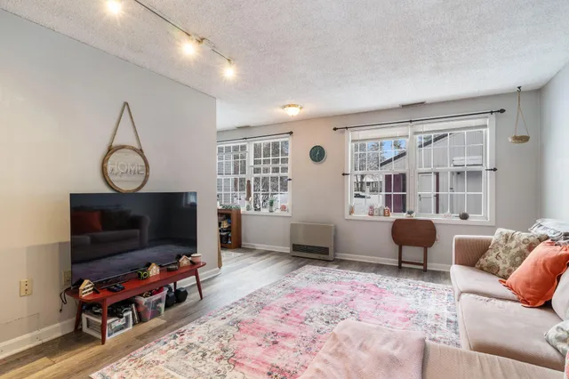 $575,000 | 5 Wards Pond Road, Limington, ME 04049